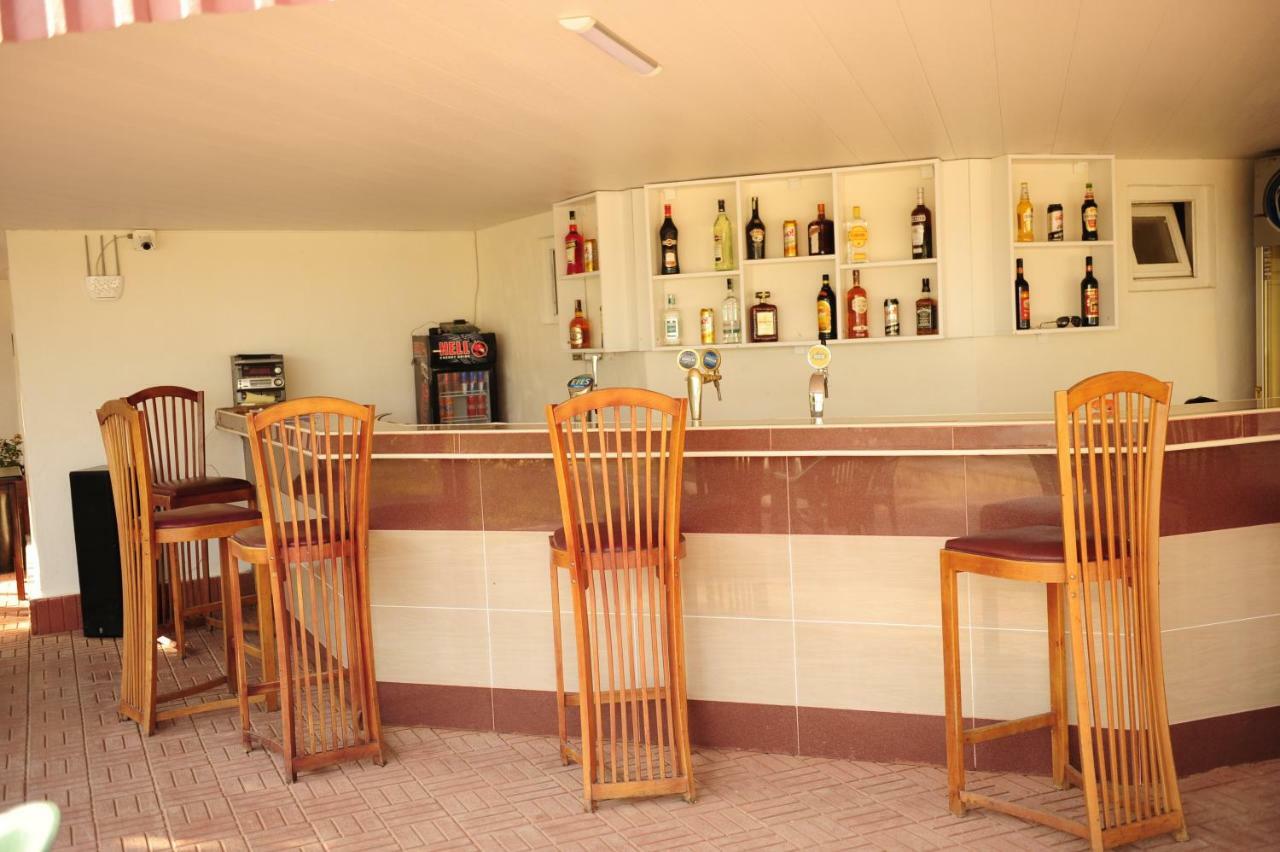 Mavi Dalga Beach Hotel バクー エクステリア 写真
