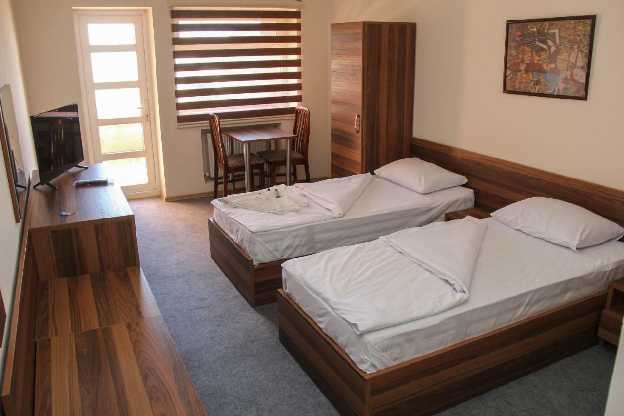 Mavi Dalga Beach Hotel バクー エクステリア 写真