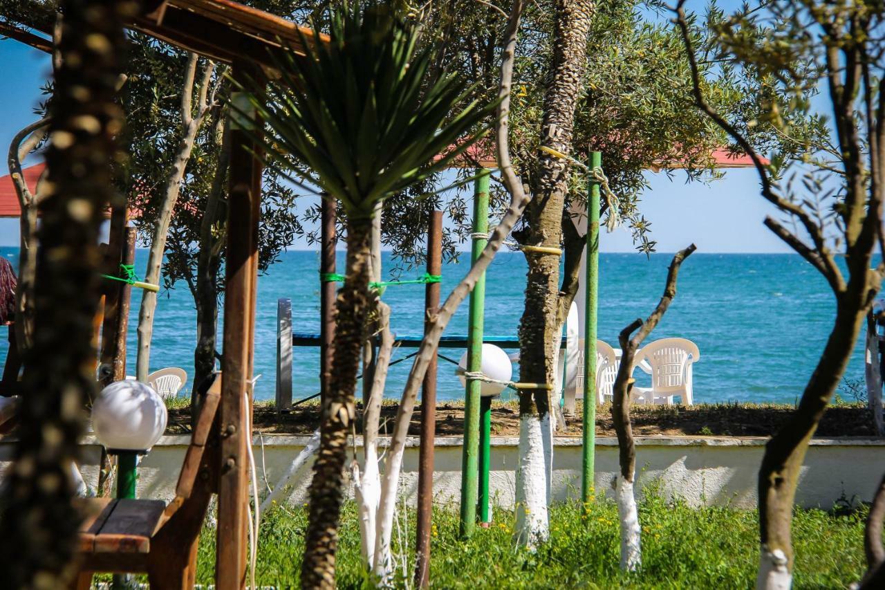 Mavi Dalga Beach Hotel バクー エクステリア 写真